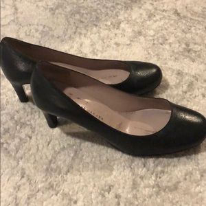 Marc Jacobs black pumps